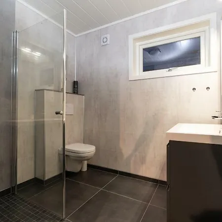 Moderne Rorbu I Lofoten: Nr 80
