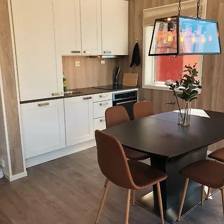 Holiday home Moderne Rorbu I Lofoten: Nr 80