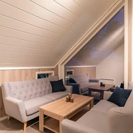 Moderne Rorbu I Lofoten: Nr 80 * Ballstad